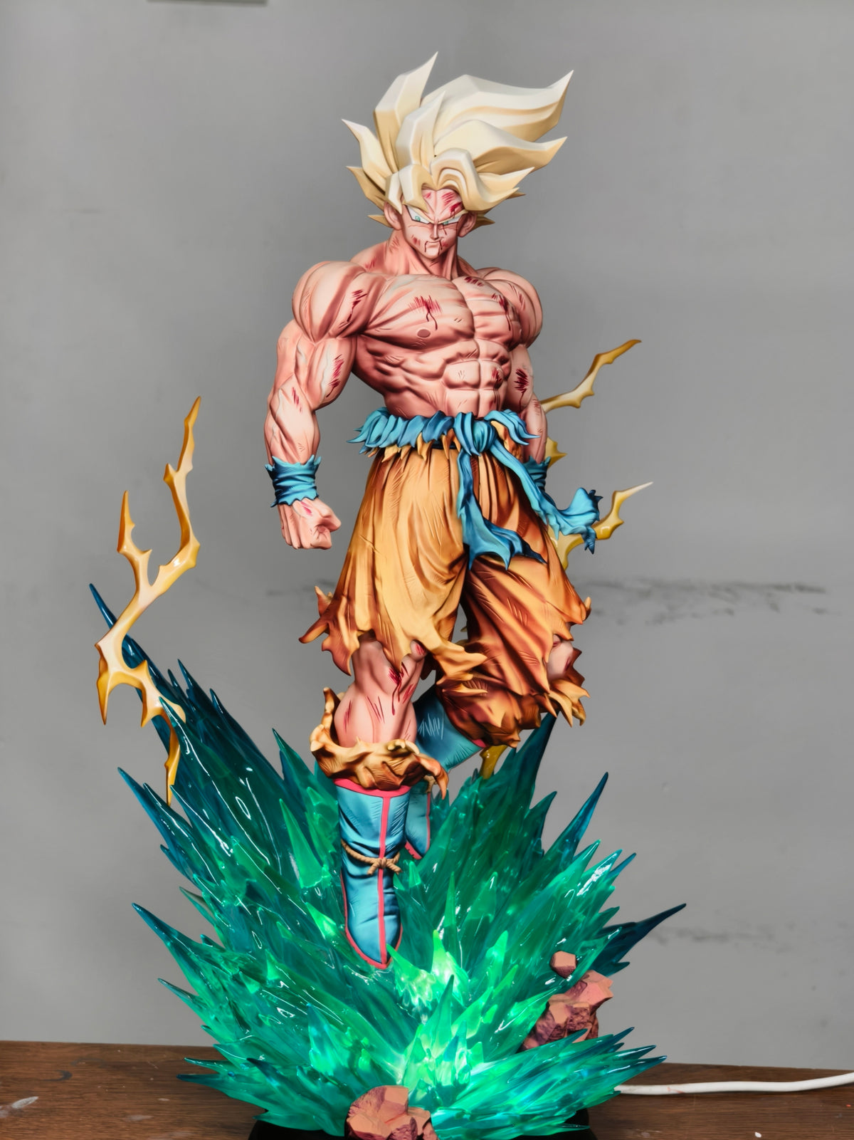 [PREVENTA] Gokú SSJ- Dragon Ball - Estatua 1/6 - LP Studio